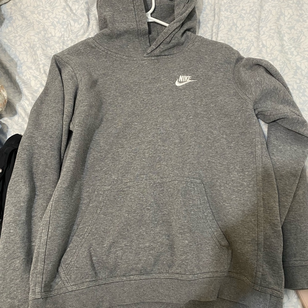 gray nike hoodie